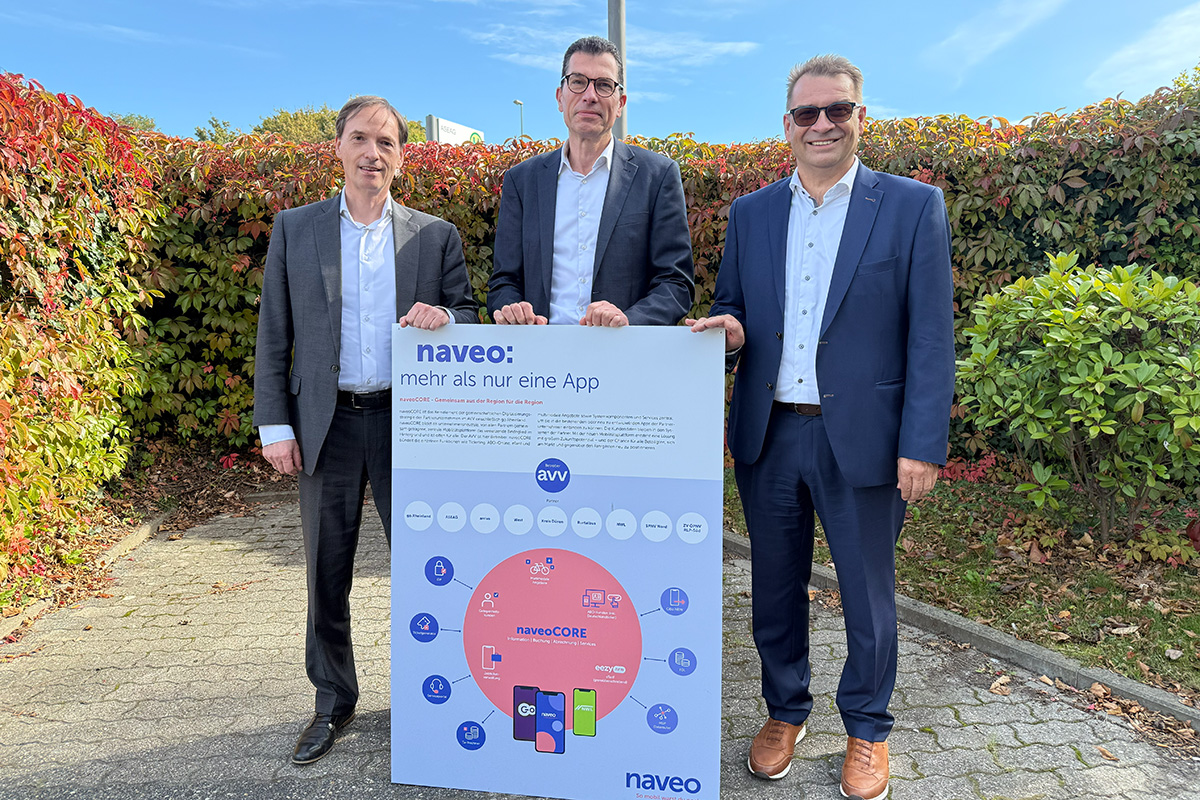 Das Bild zeigt von links nach rechts: Michael Carmincke, Vorstand der ASEAG, Hans-Peter Geulen, Geschäftsführer AVV und Jörg Röhlen, Geschäftsführer der Better Mobility GmbH, © AVV GmbH Das Bild zeigt von links nach rechts: Michael Carmincke, Vorstand der ASEAG, Hans-Peter Geulen, Geschäftsführer AVV und Jörg Röhlen, Geschäftsführer der Better Mobility GmbH, © AVV GmbH