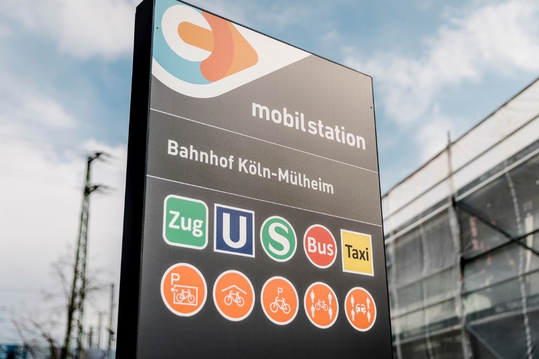 Mobilstation am Bahnhof Köln-Mülheim