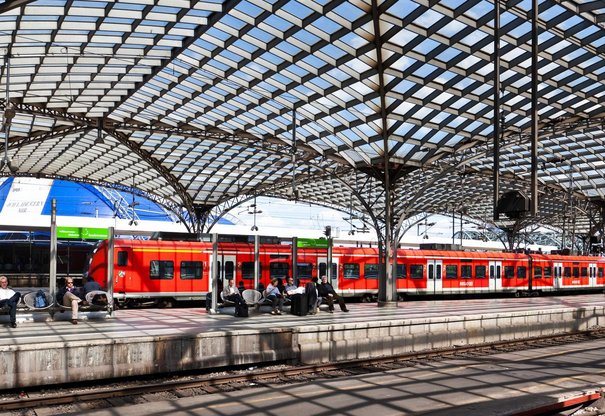 NVR-Fraktionsspitzen über zeitweise Einstellung des S-Bahnbetriebs entsetzt