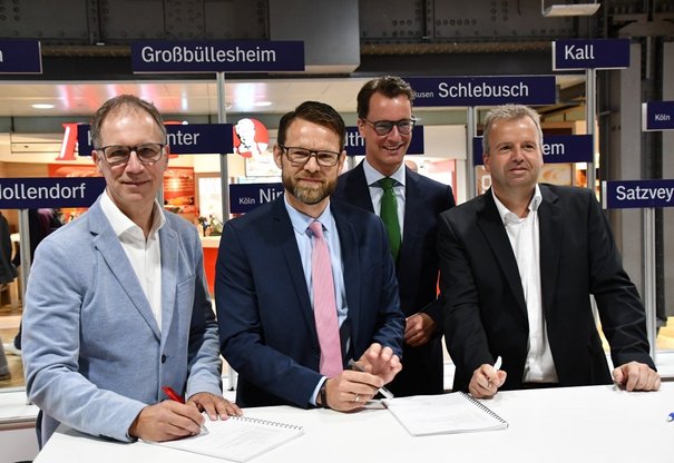 NVR und Deutsche Bahn unterzeichnen Finanzierungsverträge zur Modernisierung von 17 Bahnhöfen im Rheinland