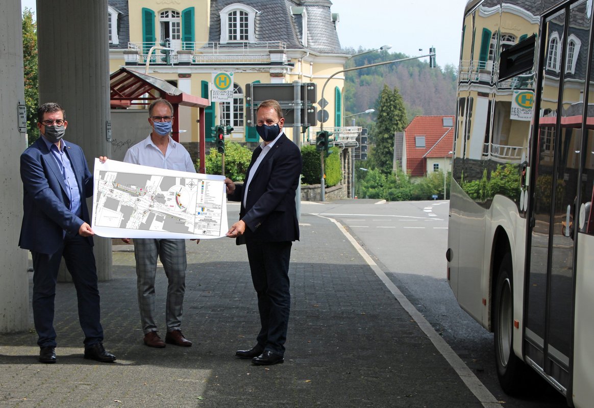 NVR übergibt Förderbescheid an Stadt Gummersbach