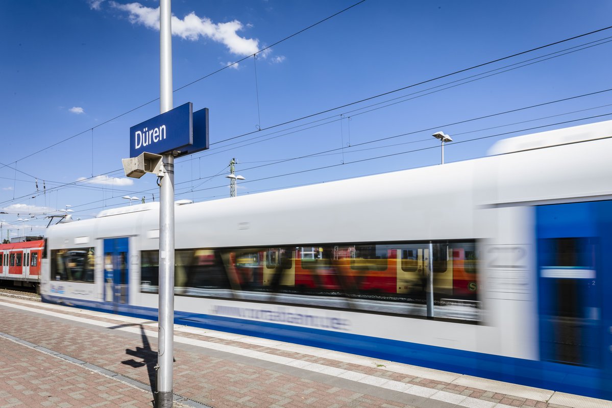 Rurtalbahn im Bahnhof Düren